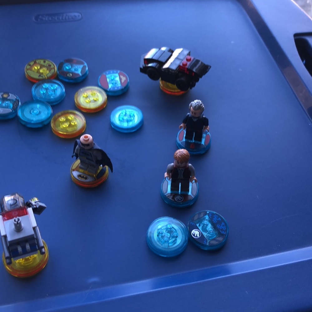 Lego Dimensions Video Game LOT XBOX - Picture 10 of 11
